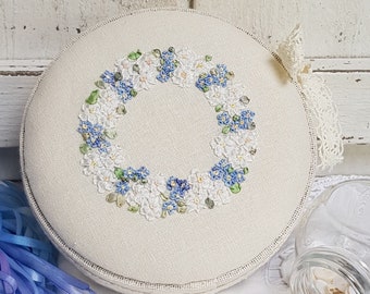 Forget-me-nots and Daisies Garland Full Kit