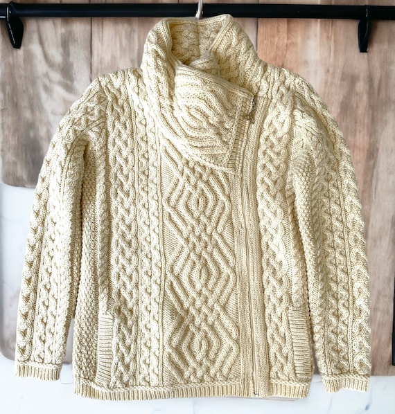 NWT Vintage Aran Shannon Woman Ivory Cable Knit Side Zip Sweater