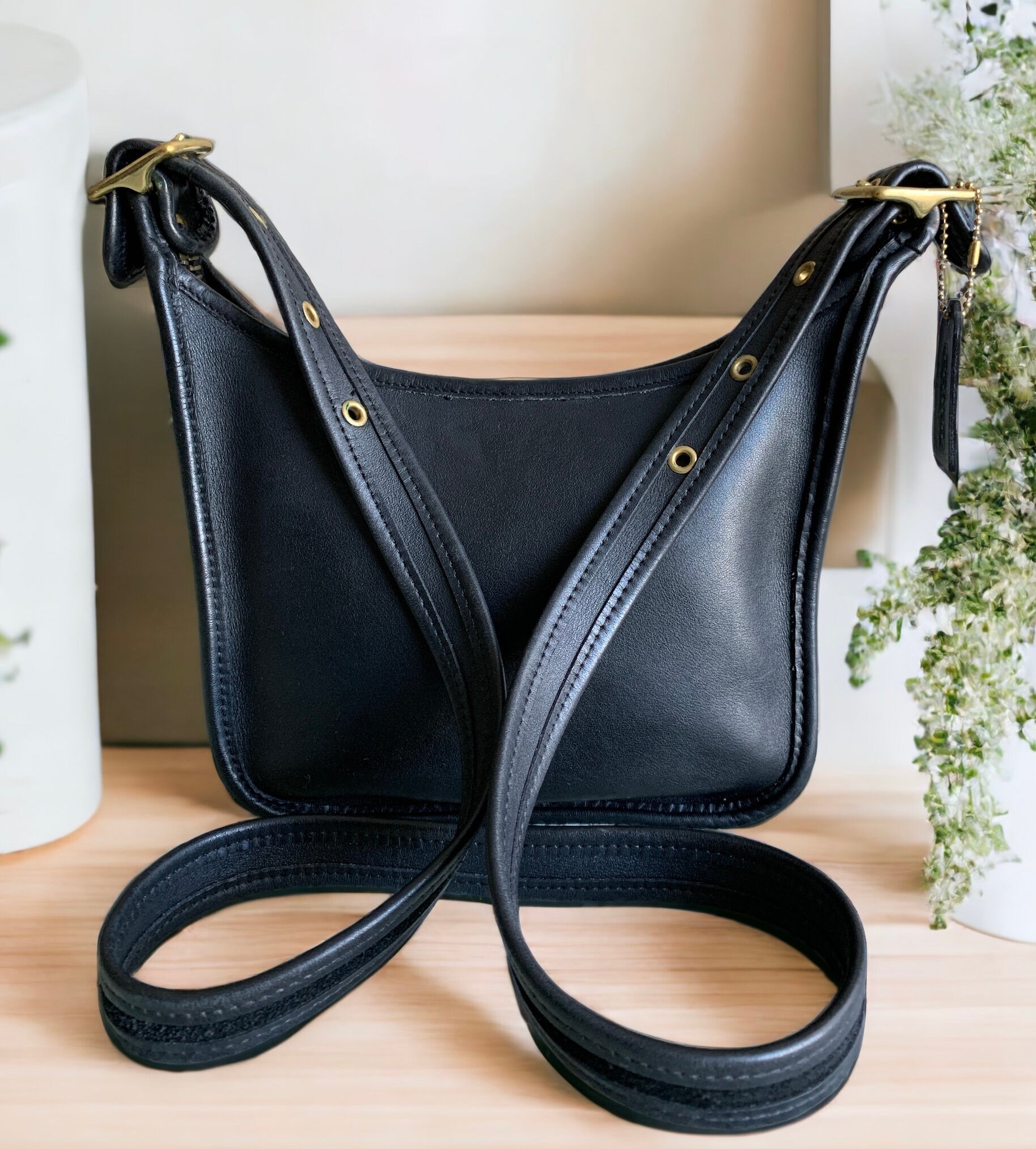 Jan legacy crossbody hotsell