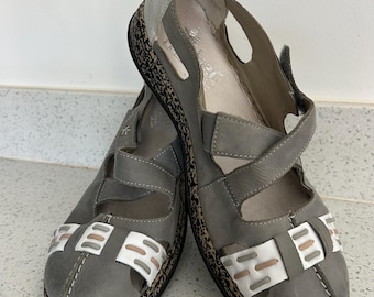 Rieker Daisy Mary Janes Rundtå Komfortsko Läder Kardborreband Storlek US 9 E40