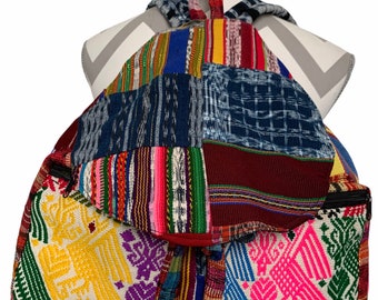 Mochila vintage maya hecha a mano con bordado de algodón y forro multicolor, multicolor