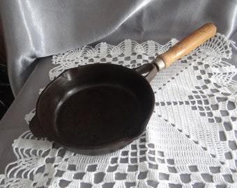 Vintage 6 1/2 inch Cast Iron Pan with Long Wooden Handle