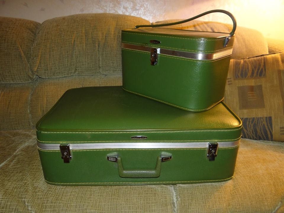 Luggage Set by Featherlite With Key 