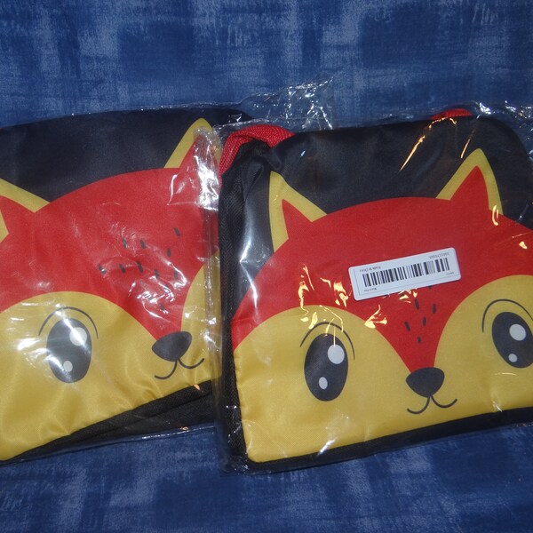 Great Gift Item: Foxes are so Fun... I have Two Brand New Insulated Lunch Bags.. Price and Shipping are for ONE. Please Read Description