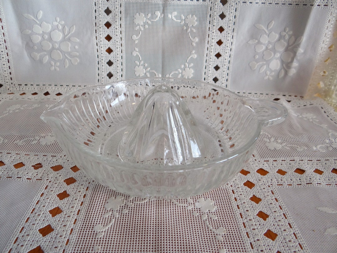 Vintage Clear Glass Hand Juicer Etsy