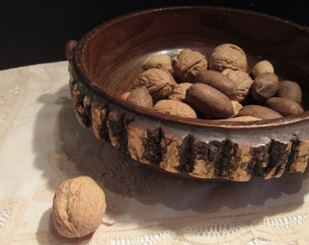 Vintage Wood Nut Bowl Mid Century Tree Bark Edge Nut Bowl with Handles Rustic Primitive Cabin Decor Handpainted
