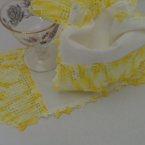 Embroidered Tea Tablecloth Table Scarf Dresser Doily Vintage Linen Set of 2