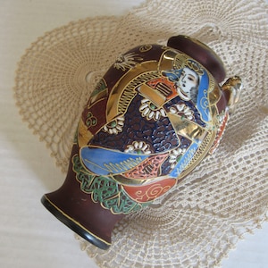 Antique Asian Satsuma Gilt Moriage Vase