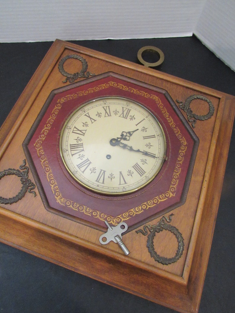 Vintage Hanging Wall Clock Trend Clock Company Zeeland MI Art Etsy