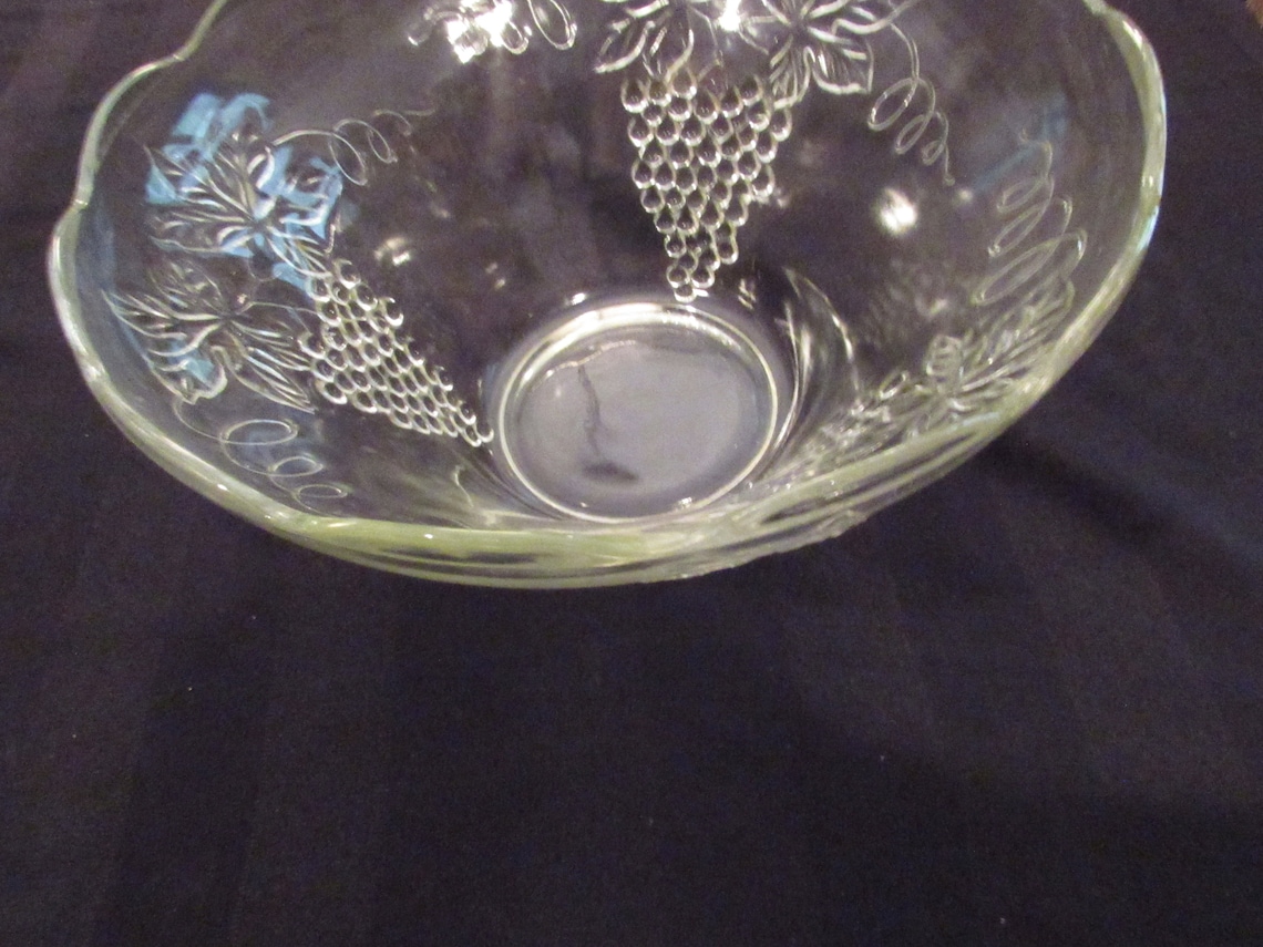 Vintage Pressed Raised Grape Glass Cups Punch Bowl Cups Glass Etsy