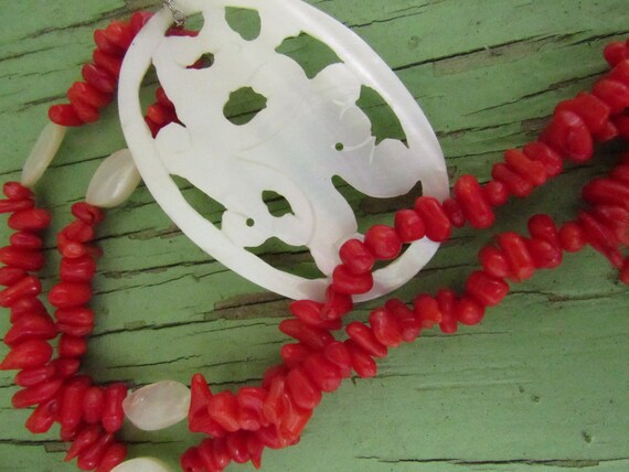 Vintage Red Coral and Mother Pearl Statement Neck… - image 8