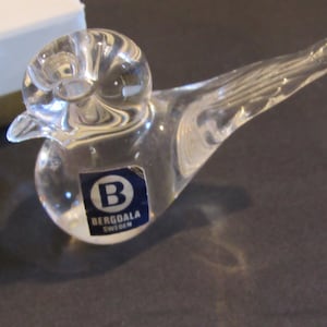 Vintage Bergdala Miniature Bird Crystal Collectible Sweden