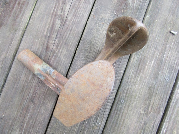 Vintage Rusty Primitive Boot Pull Boot Jack Stand… - image 8