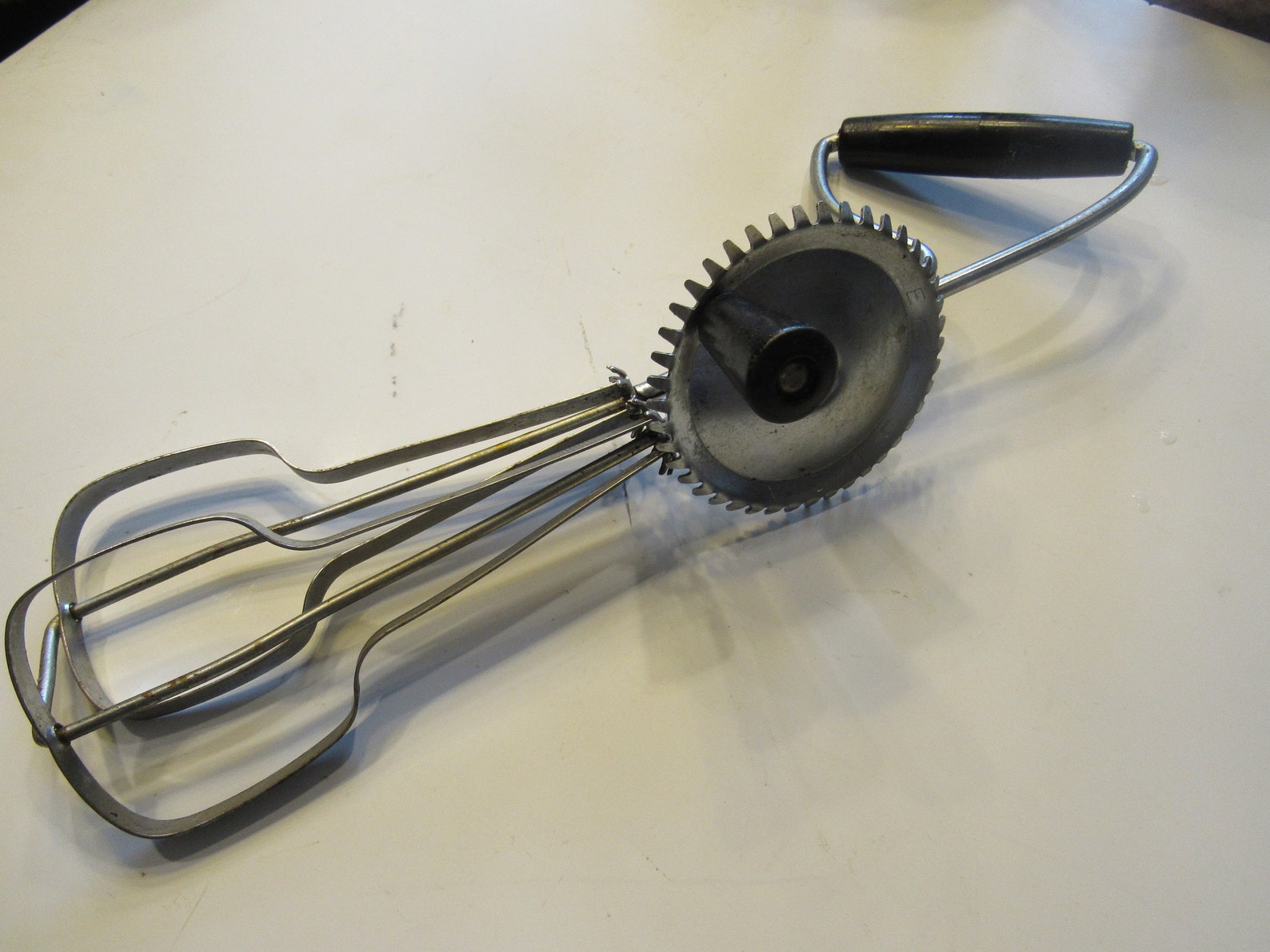 Vintage Hand Crank Egg Beater/primitive Retro Etsy