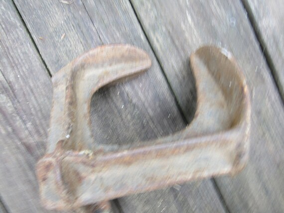 Vintage Rusty Primitive Boot Pull Boot Jack Stand… - image 6