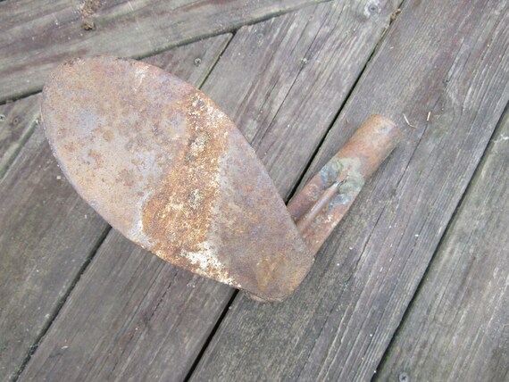 Vintage Rusty Primitive Boot Pull Boot Jack Stand… - image 9
