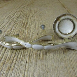Vintage Metal Salvaged Pull Drawer Handles & Knob Hardware Furniture Accessory Mid Century Hardware French Provincial Style DIY Set of 3