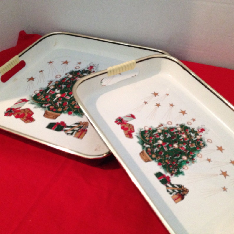 Vintage Christmas Tree Serving Trays Set of 2 Lacquered Trays Etsy