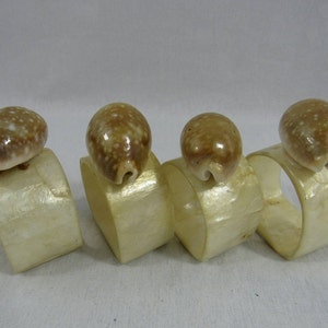 Vintage Seashell Napkin Rings Mother of Pearl Look Set of 4 Beach Decor Resort Kawaii