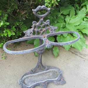 https www.etsy.com listing 490101889 vintage-cast-iron-patio-umbrella-stand Sungmor Cast Iron Freestanding Umbrella Stand with Detachable Drip Tray Cast Iron Umbrella Stand -