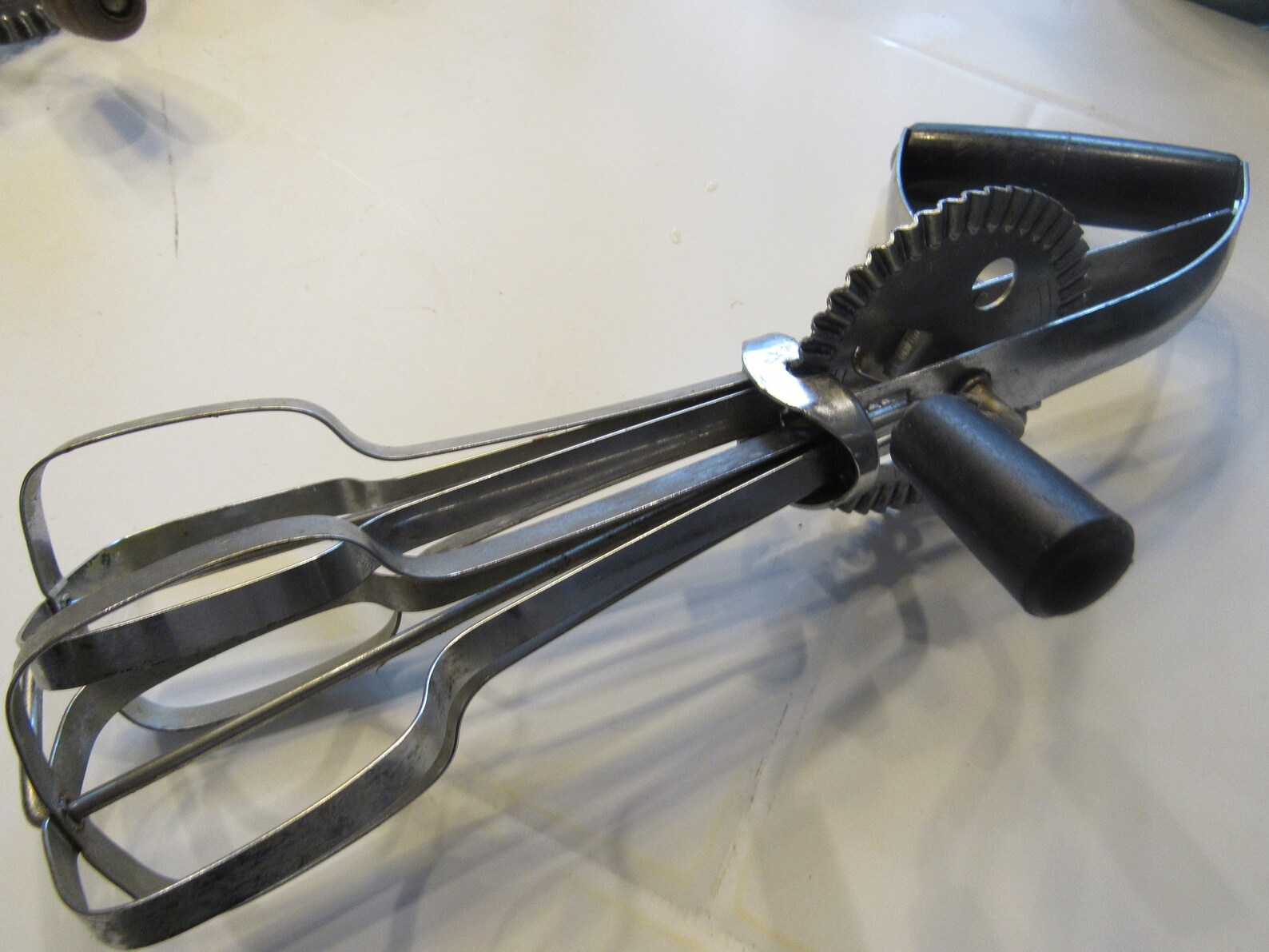 Vintage Hand Crank Egg Beater/primitive Retro Etsy