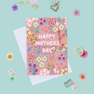 Carte florale de fête des mères, carte pour la fête des mères, douce carte de fête des mères, carte joyeuse fête des mères, fête des mères simple, belle carte maman
