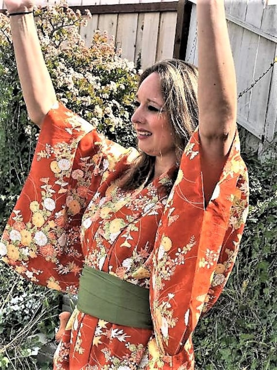 Vintage Kimono, Japanese Kimono, Orange Floral Kim