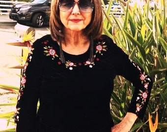 Black Velvet Embroidered Stunning Top - Size 12 - Floral Design