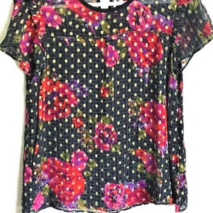 Anthropologie Sheer Black Beaded Blouse: Gold Accented Top with Red Roses Size Medium zdjęcie 1