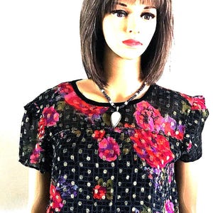 Anthropologie Sheer Black Beaded Blouse: Gold Accented Top with Red Roses Size Medium zdjęcie 2