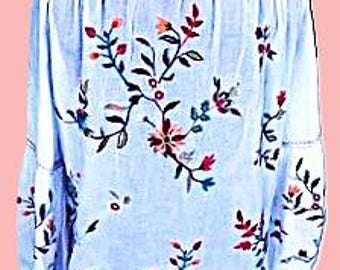 Johnny Was White Embroidered Blouse: Floral Embroidery, Long Sleeves, Size Medium