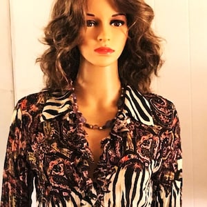 Super Chic Blouse, Animal Print Blouse, Feminine Blouse, Prints and Stripes, Attractive Top, Bell Sleeves