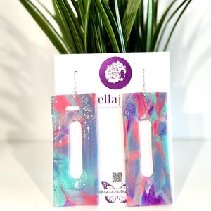 Lebendige bunte organische Ohrringe + eklektisch bunt + große Ohrringe + knalliger Sommerschmuck + flippige Ohrringe + boho retro