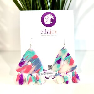Lebendige bunte organische Ohrringe + eklektisch bunt + große Ohrringe + knalliger Sommerschmuck + flippige Ohrringe + boho retro
