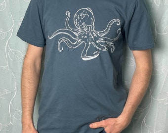 Seconds! Small Organic Octopus Tee Men's Unisex