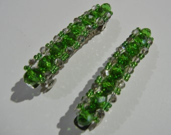 Barrettes de cristal de diamante verde manzana, par de tamaño mediano.