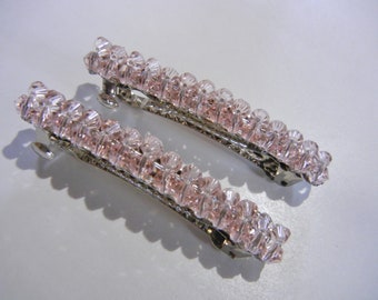 Barrettes de cristal de rosa claro, un par, tamaño mediano.