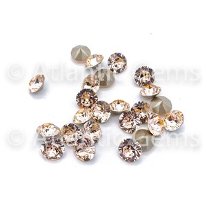 Soie EuroCristal 1088 XIRIUS Chaton SS39 - 24 pièces