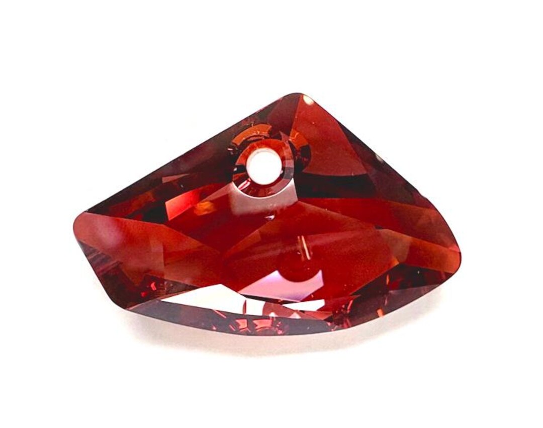 Crystal Red Magma 23.5 X 39mm Swarovski 6657 Galactic Horizontal