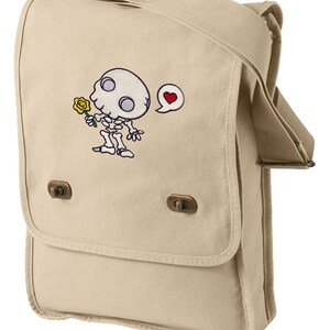 Chibi Muertos Feldtasche aus bestickter Baumwolle