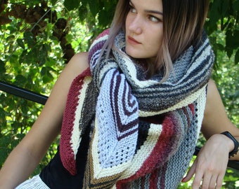 Grey knitting shawl-white knit shawl-wool knit shawl-boho kerchief-baktus knit-handmade shawl-triangular shawl-warp
