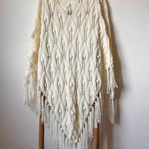 boho shawl hand knit shawlknitting shawl triangular shawl  warm winter accessory knitting scarf shawl with fringe boho knitted scarf