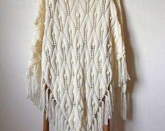 boho shawl hand knit shawlknitting shawl triangular shawl  warm winter accessory knitting scarf shawl with fringe boho knitted scarf