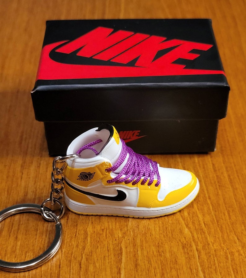 aj1 purple and yellow