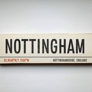 Cartello in legno fatto a mano NOTTINGHAM Notts - Cartello in legno VINTAGE City - Cartello da viaggio retrò - Cartello per le vacanze antiche - Cartello in legno della città natale