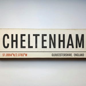 Cartello in legno CHELTENHAM - Cartello di Cheltenham - Cartello in legno artistico del Gloucestershire - Cartello della città natale - Cartello in legno fatto a mano, regalo artistico di destinazione