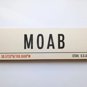 MOAB Utah Wooden Sign - Moab Desert Travel Sign - Vintage Retro Kitchen Sign - Moab Trail Runner Gift - Handmade Gift For Extreme Runner