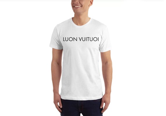 ModernGuestBook Luon VUITUOI | Unisex T-Shirt | Vietnamese Funny Tee | Vietnamese Always Happy Luon Vui Tuoi | Men's Women's White Tshirt Black Tshirt