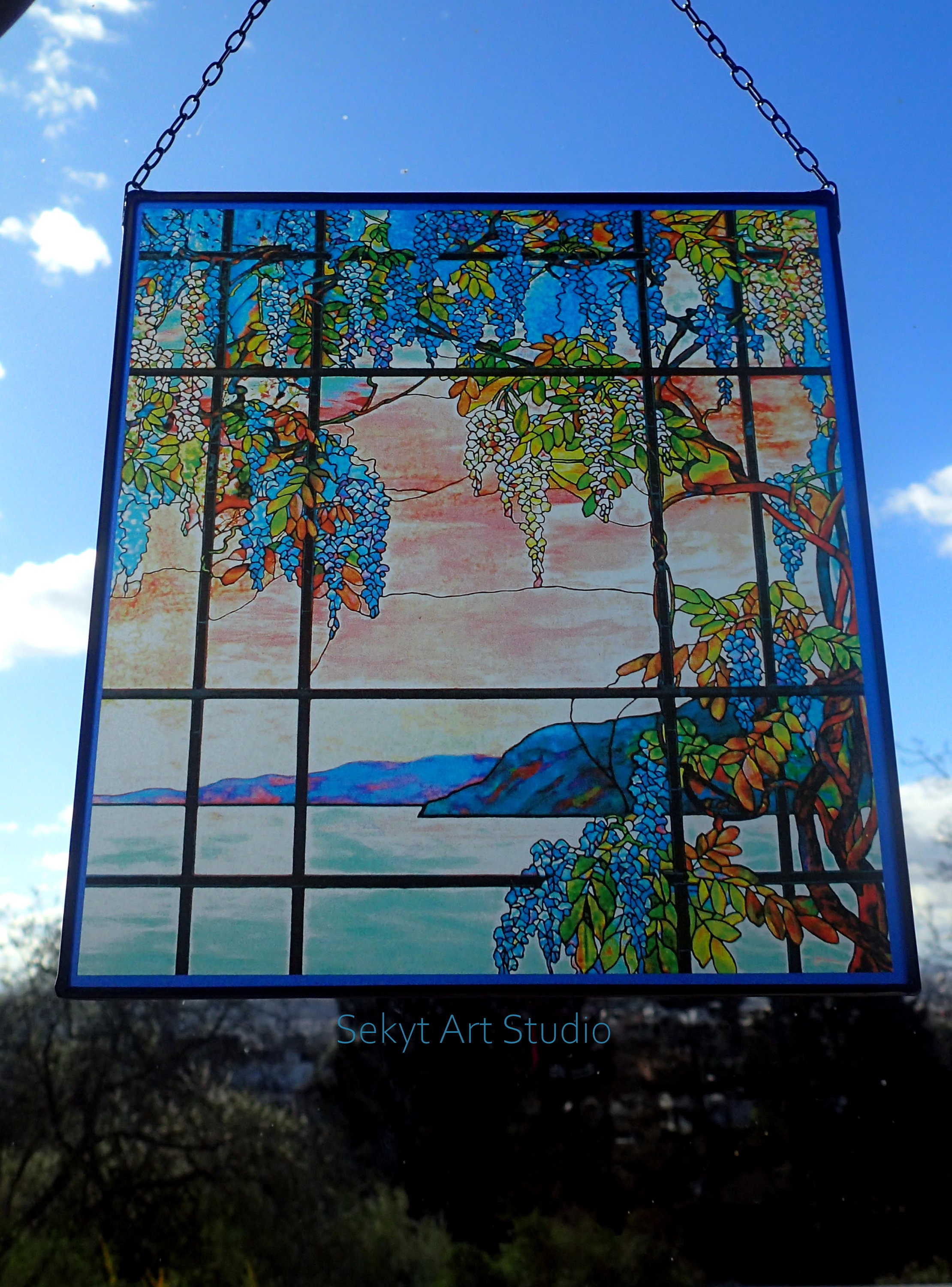 Louis Comfort Tiffany - Wisteria, 1x Stained Glass and 1x