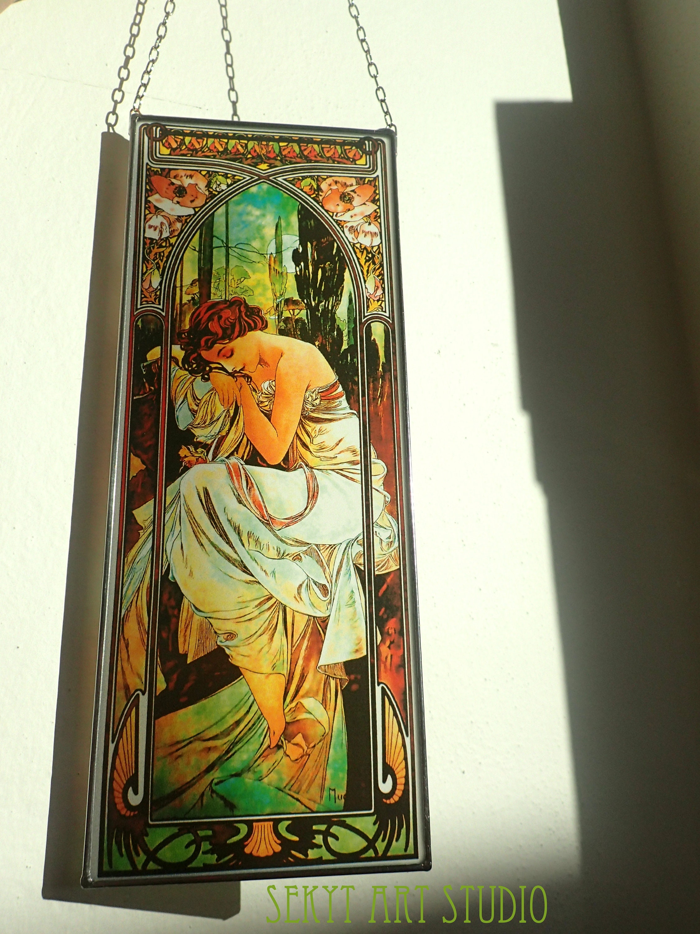 Art Nouveau Stained Glass Lampアルフォンスミュシャ il_fullxfull.5779255539_lwjp.jpg